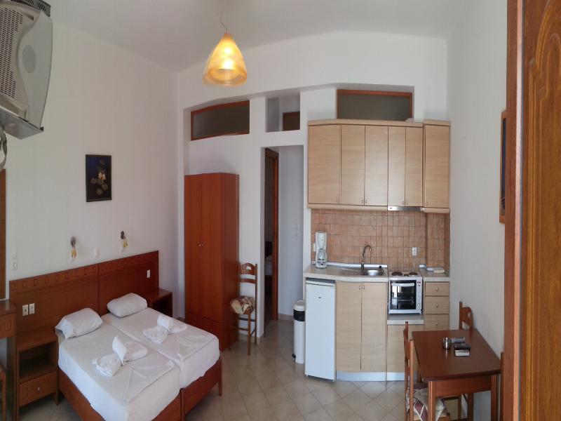 Nereides Seaside Apartments Marathokampos Exterior photo